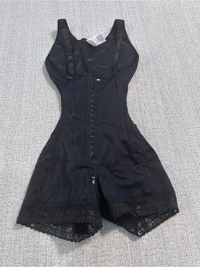 Snatched Body Faja  Full-Body Shapewear Bodysuit  Front Hook Closure. Size S